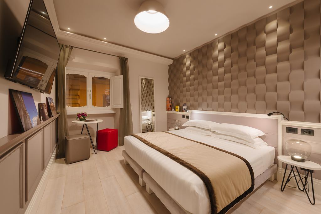 Camera Deluxe Matrimoniale/Doppia con Letti Singoli